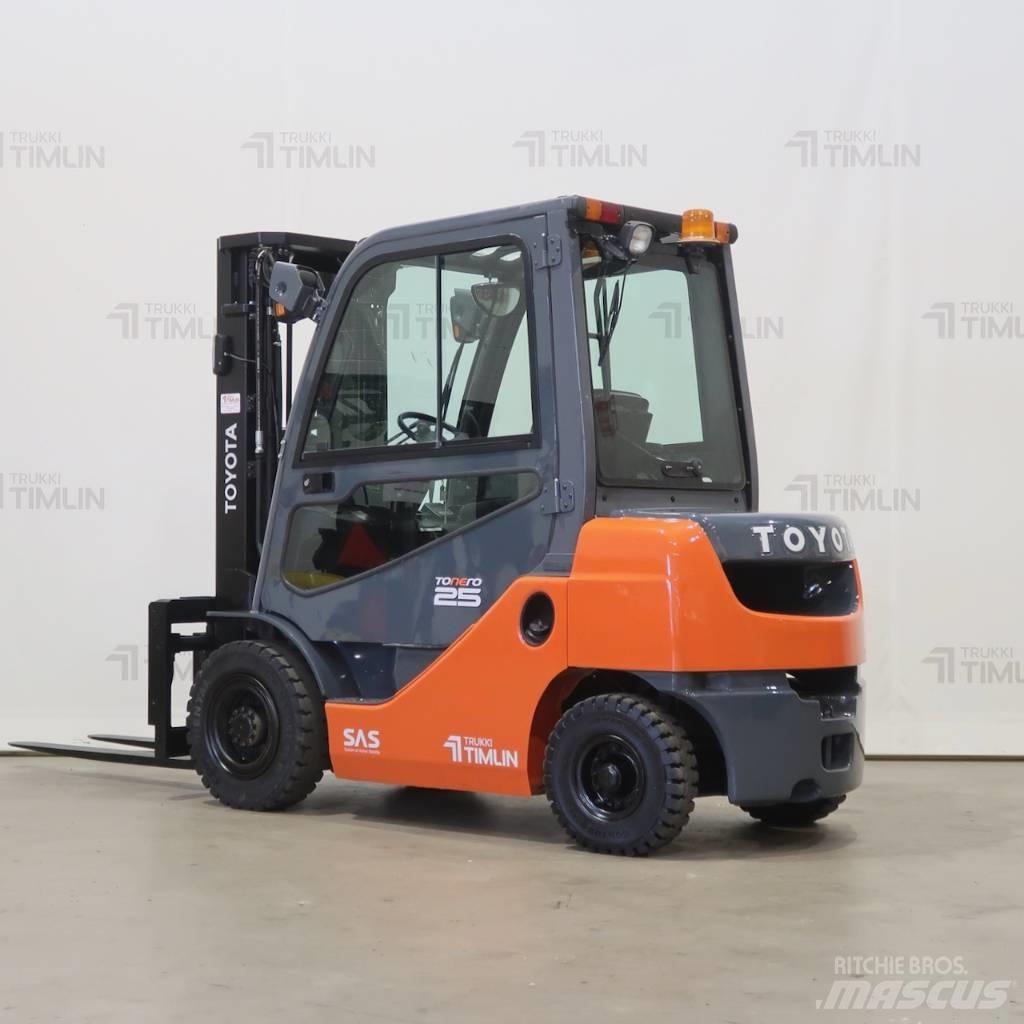 Toyota 52-8FDF25 Дизельні навантажувачі