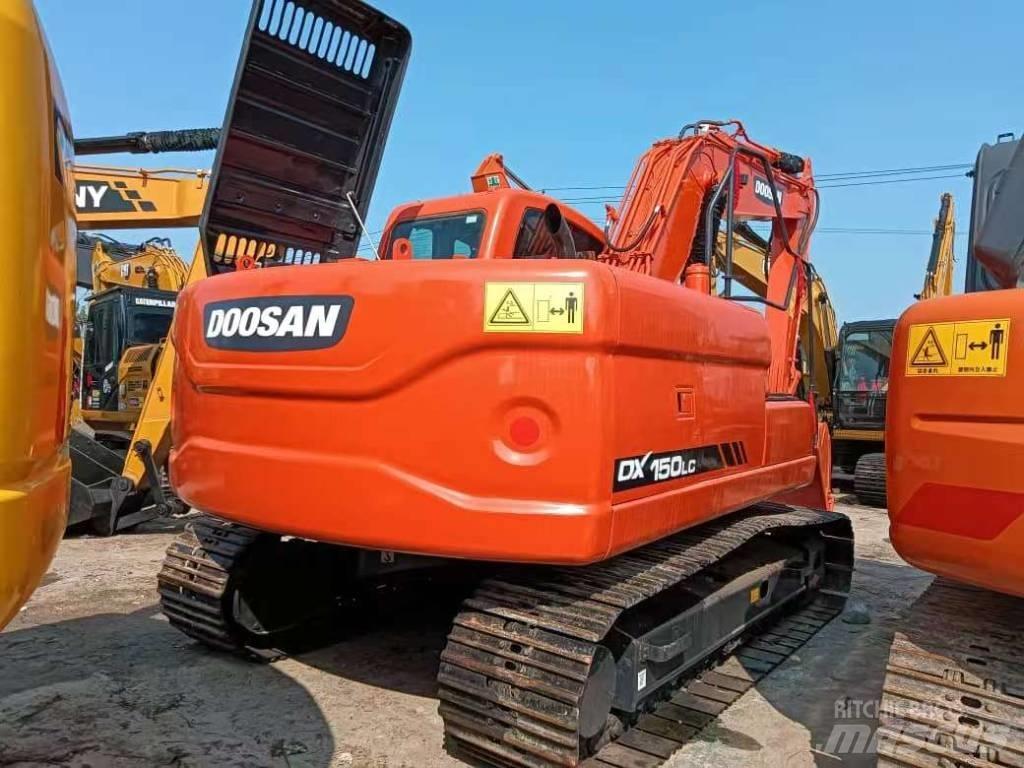 Doosan DX150 Середні екскаватори 7т. - 12т.