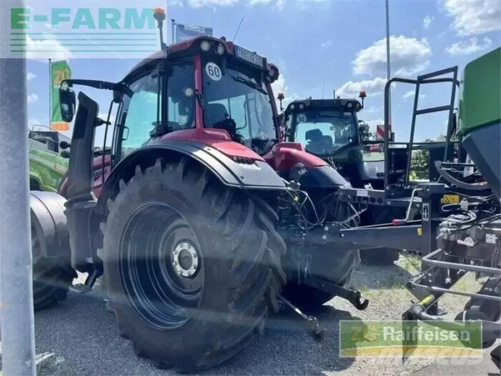 Valtra t 235 Трактори