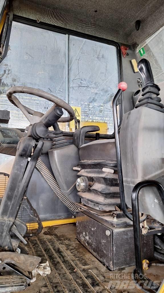 Komatsu PW 110 Колісні екскаватори