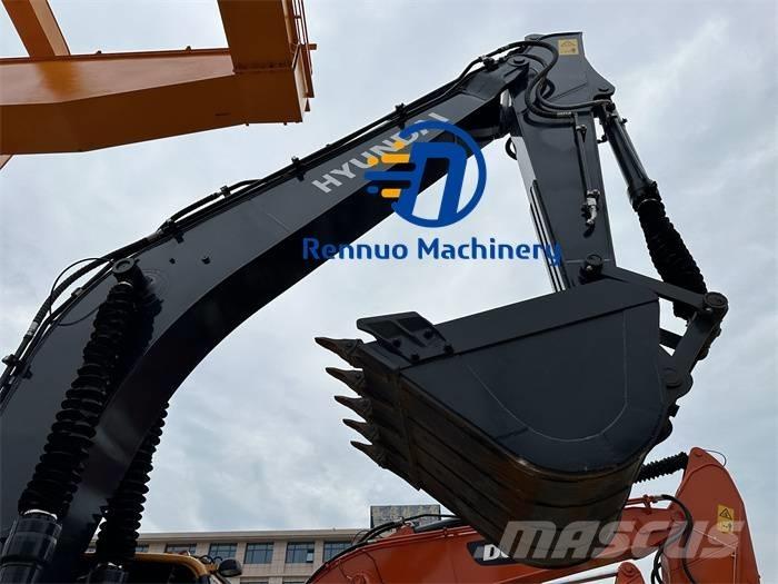 Hyundai R220LC-9S Гусеничні екскаватори