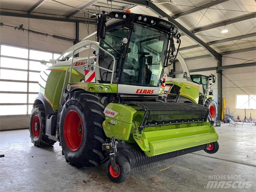 CLAAS Jaguar 970 Кормозбиральні комбайни