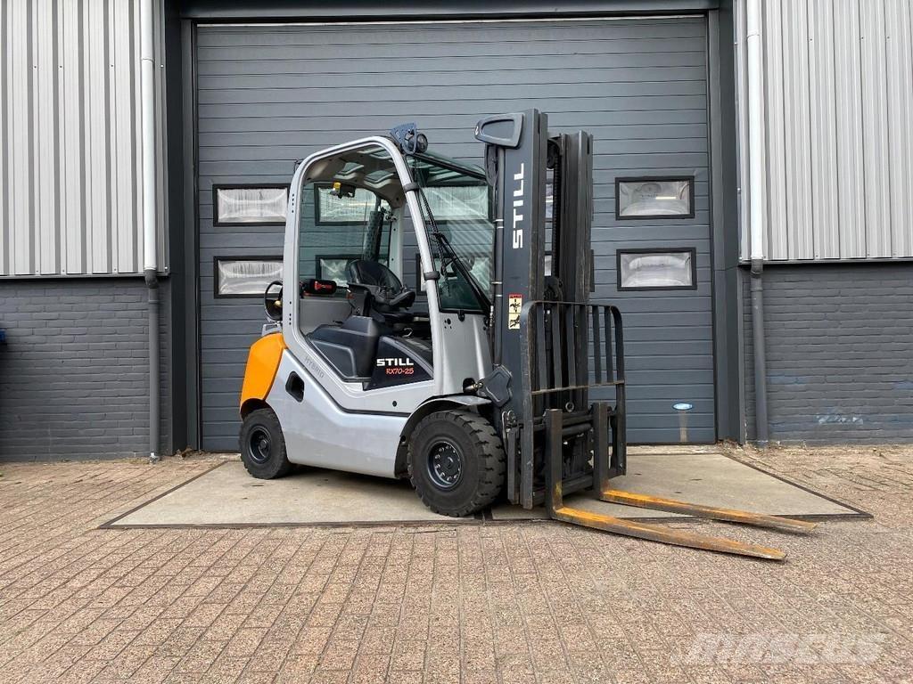 Still RX70-25T Газові навантажувачі