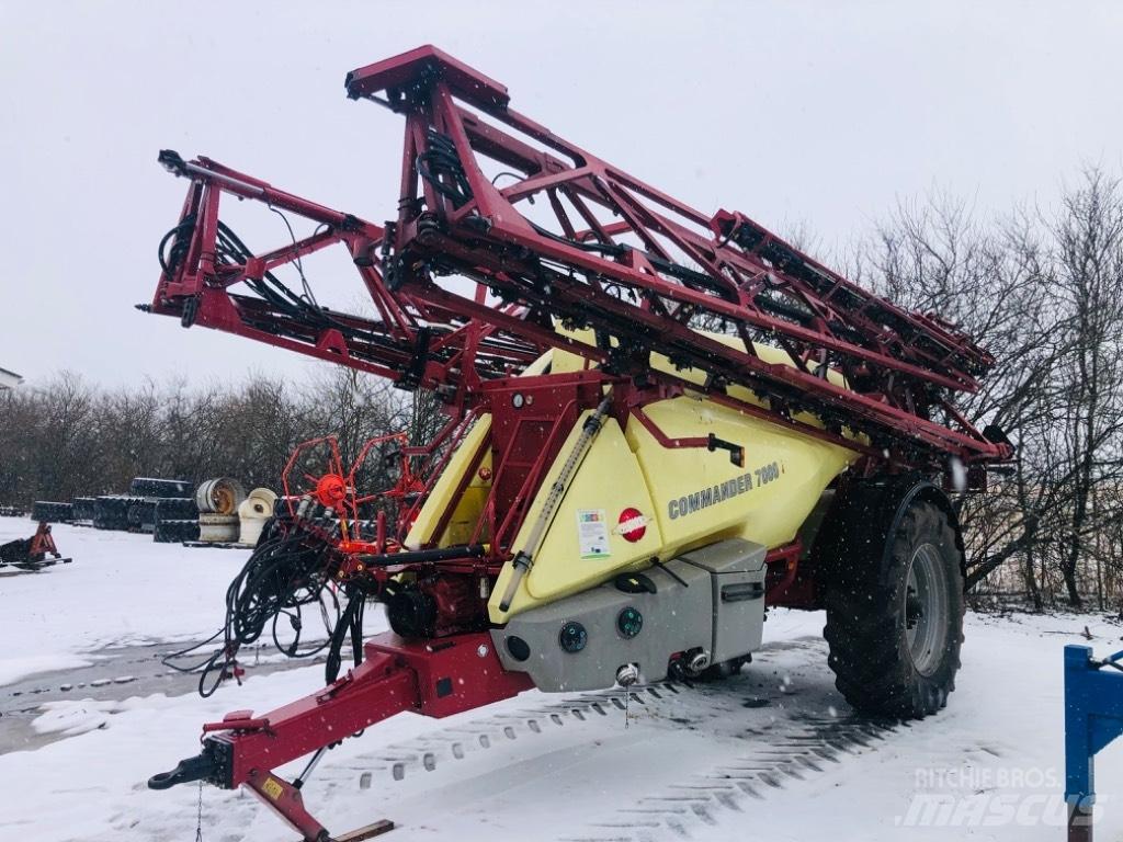 Hardi Commander 7000 Причіпні обприскувачі