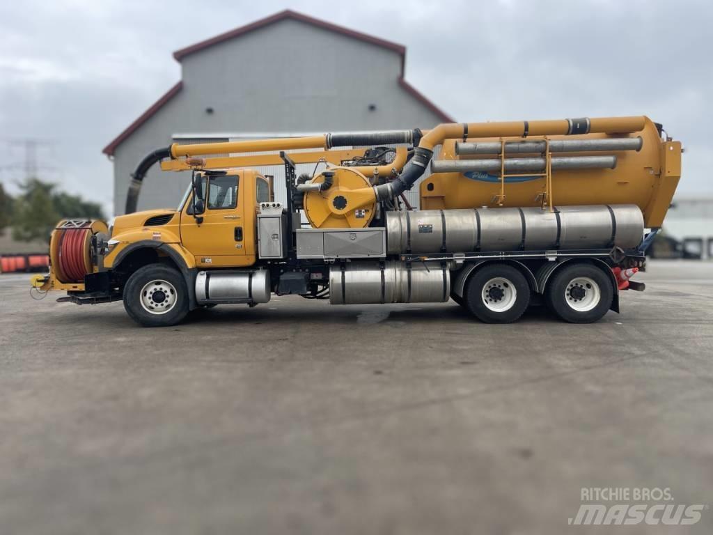 Vactor 2100 Plus Комбі/Вакуумні вантажівки
