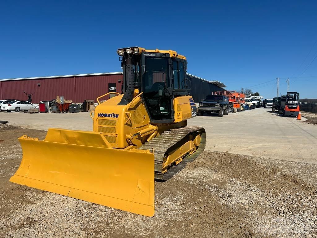 Komatsu D37PX-23 Гусеничні бульдозери