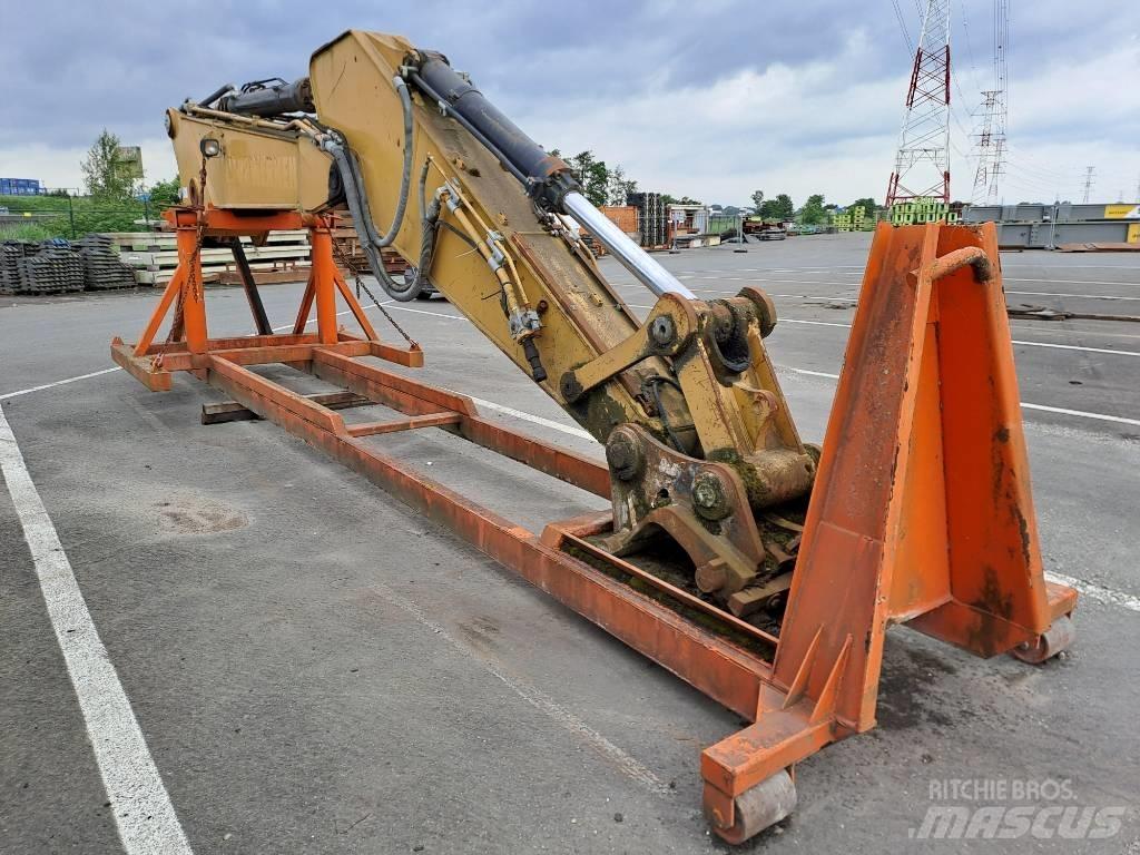 CAT 330DL UHD Екскаватори для знесення споруд