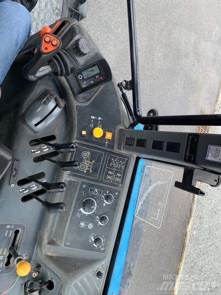 New Holland TM150 Трактори