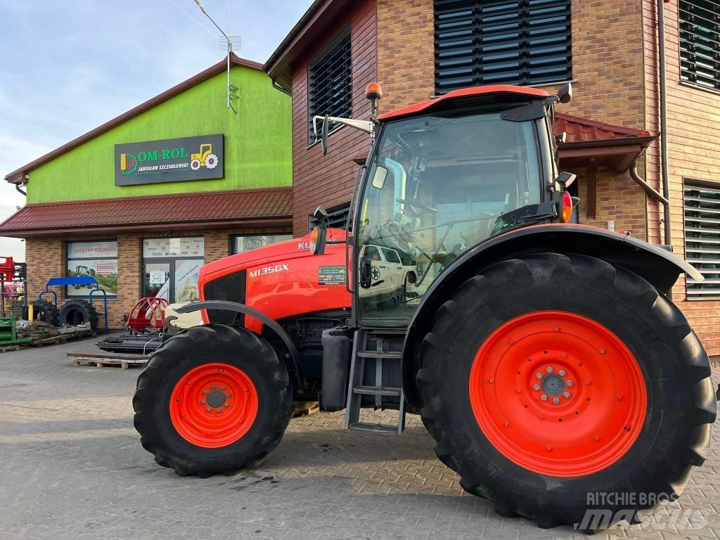 Kubota M 135 GX Трактори