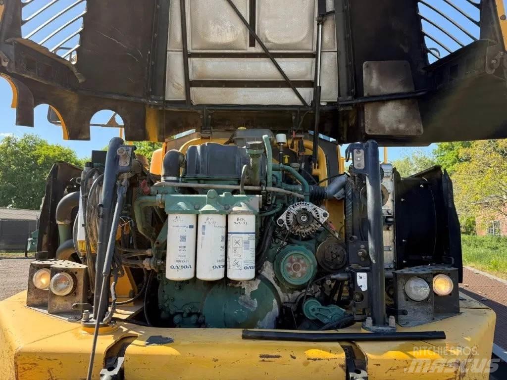 Volvo A40D Зчленовані самоскиди