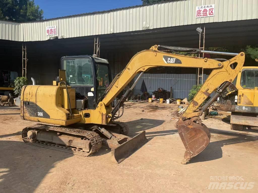 CAT 306 Гусеничні екскаватори