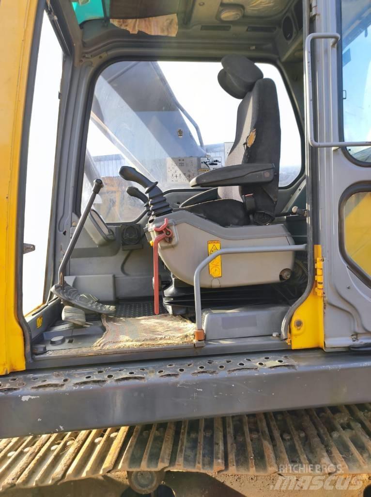 Volvo EC 210 B Гусеничні екскаватори