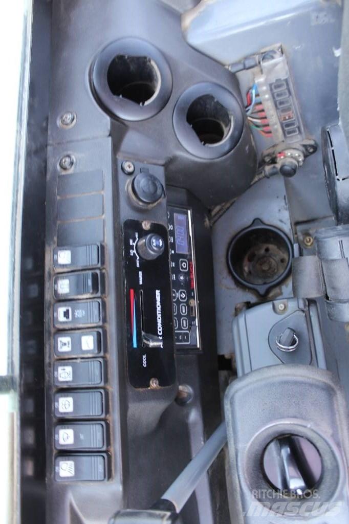 Takeuchi TB 240 Міні-екскаватори < 7т