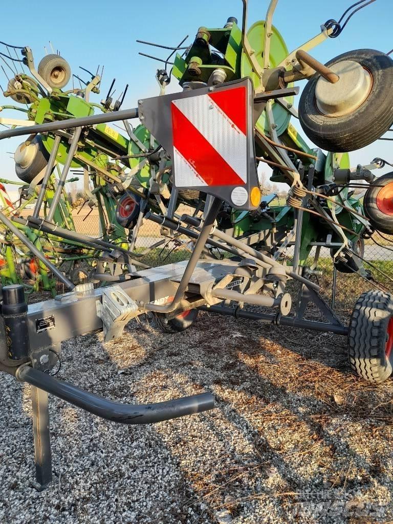 Fendt Twister 901T Граблі і сінозворушувачі