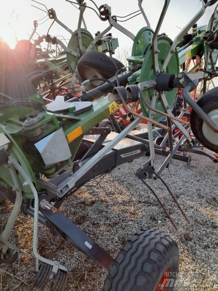 Fendt Twister 901T Граблі і сінозворушувачі
