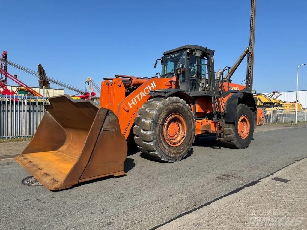 Hitachi ZW 550-6 Фронтальні навантажувачі