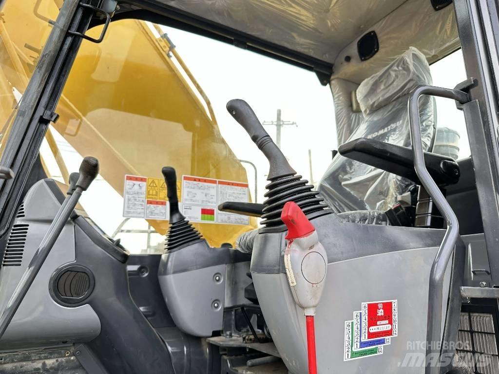 Komatsu PC 200-8 Гусеничні екскаватори
