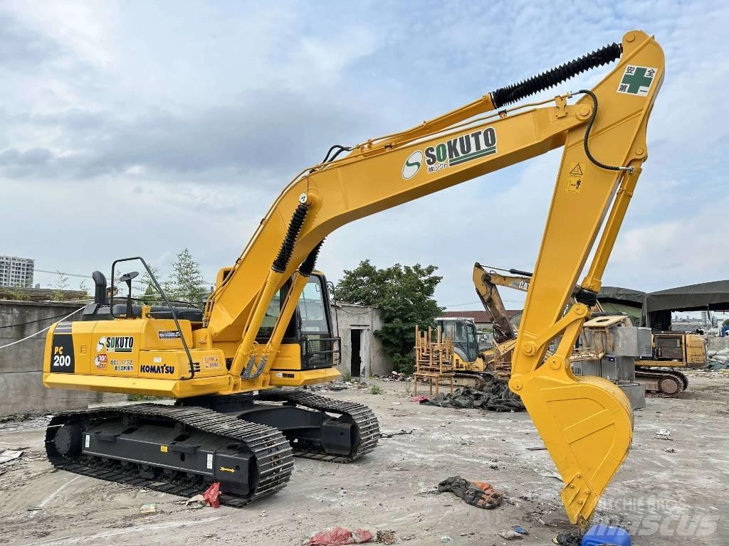 Komatsu PC 200-8 Гусеничні екскаватори