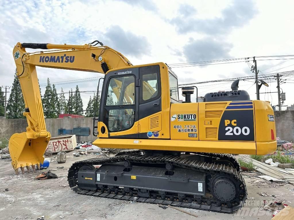 Komatsu PC 200-8 Гусеничні екскаватори