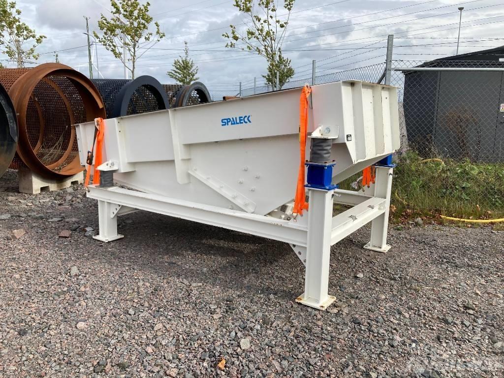 Spaleck SFLU 1250 Кормороздавачі