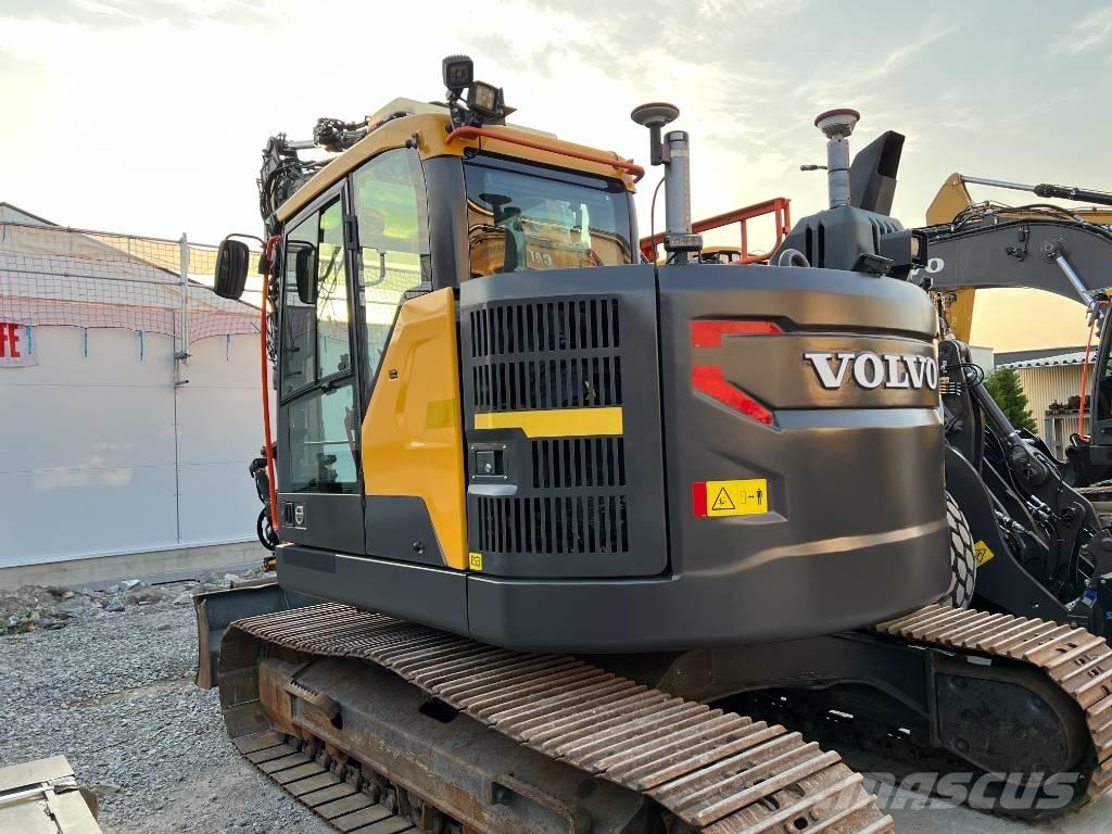 Volvo ECR145EL Гусеничні екскаватори