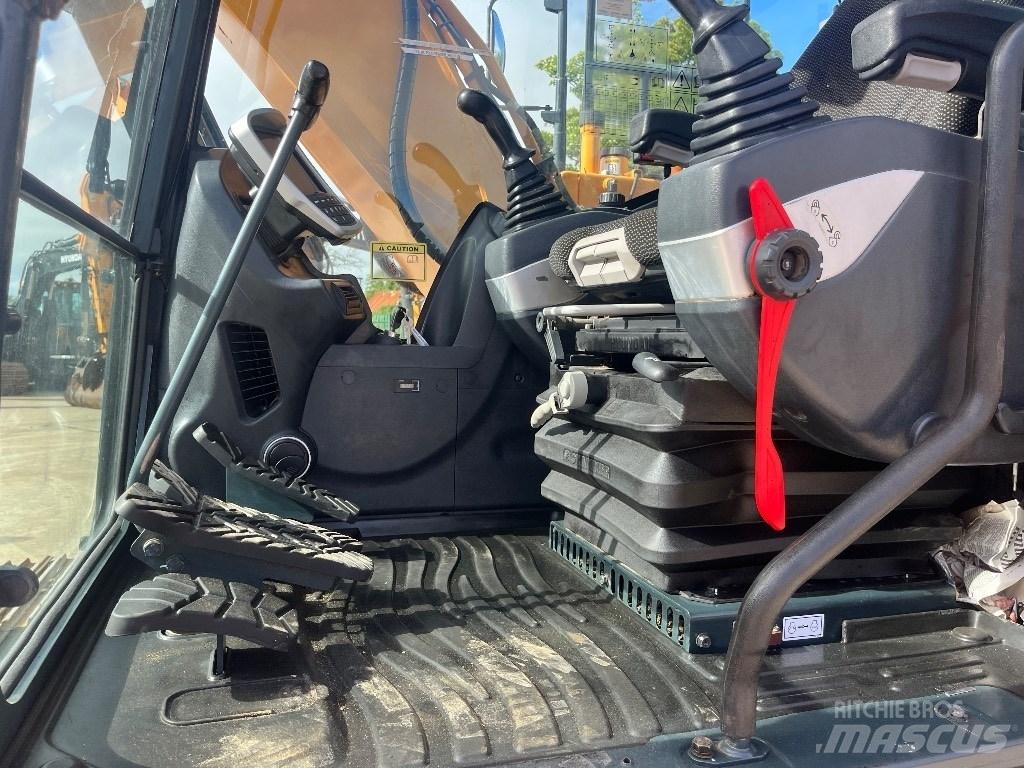 Hyundai HX140L Гусеничні екскаватори