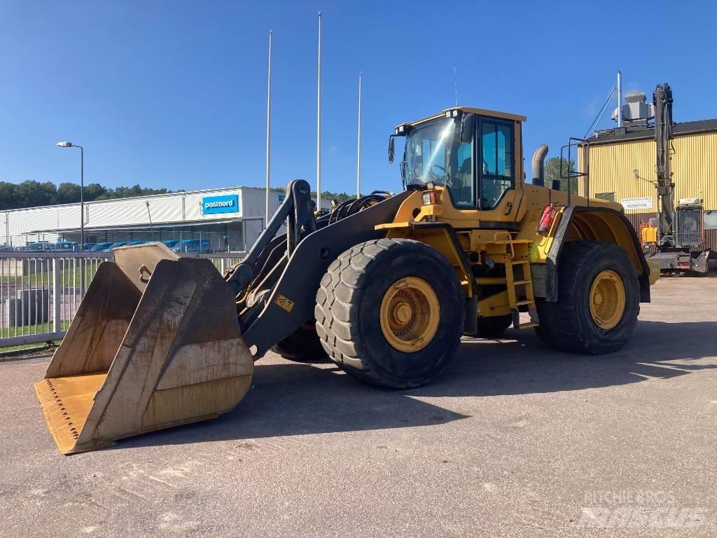 Volvo L 220 F Фронтальні навантажувачі