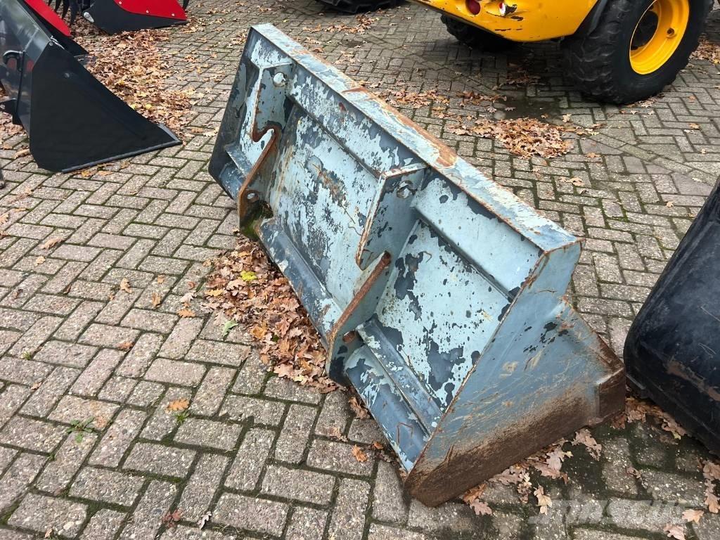 Kramer 318 Фронтальні навантажувачі