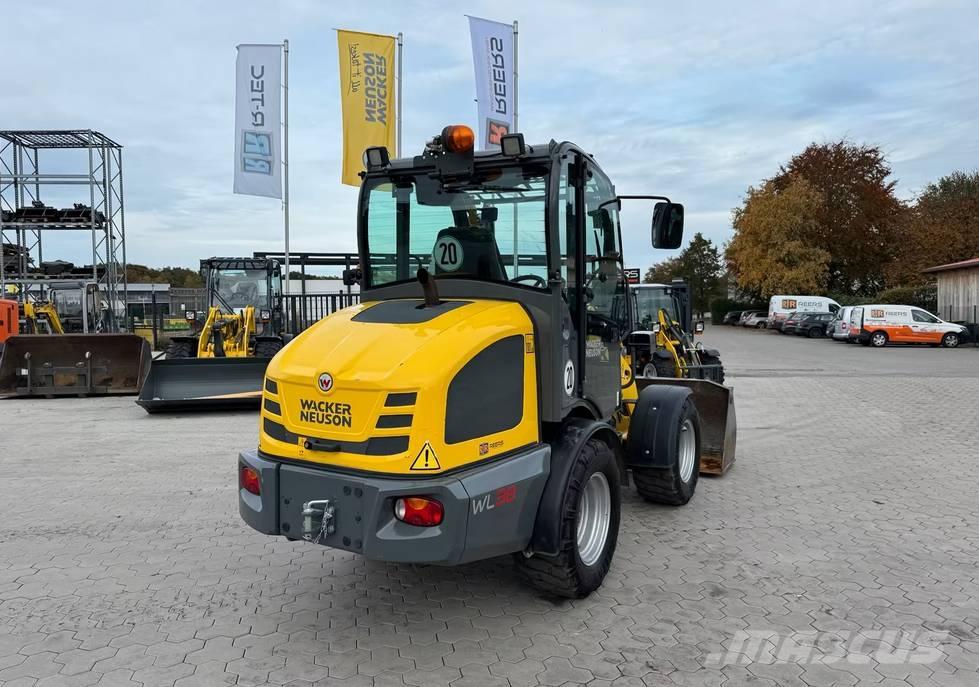 Wacker Neuson WL 38 Фронтальні навантажувачі