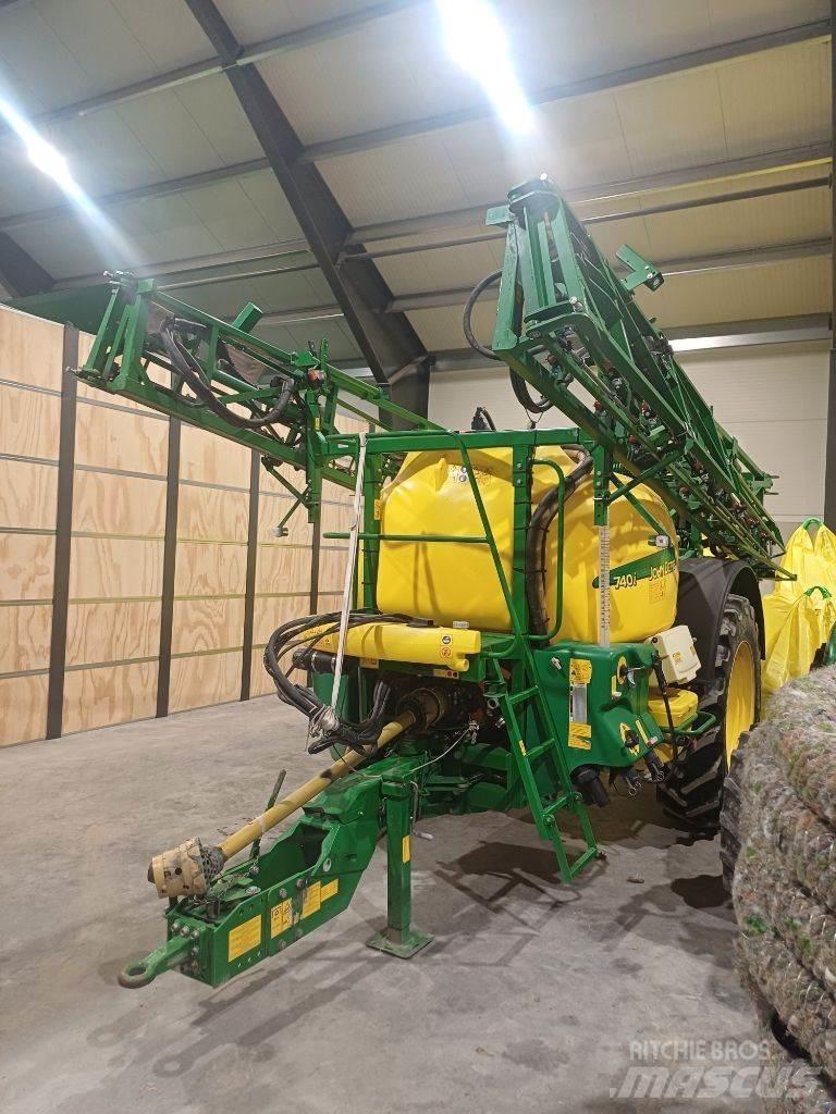 John Deere 740 i Причіпні обприскувачі