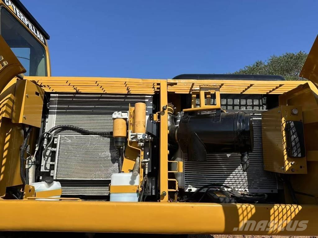 CAT 330C Гусеничні екскаватори