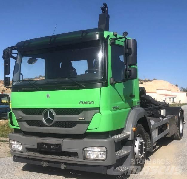 Mercedes-Benz 1829 Контейнеровози