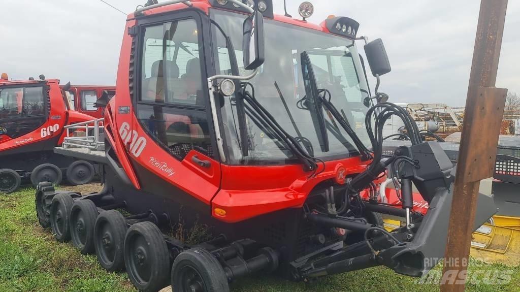  PistenBully  600 Снігозбиральні машини