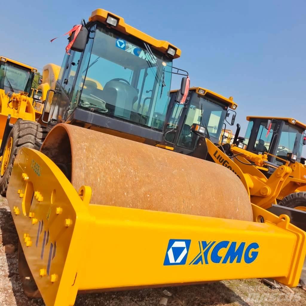 XCMG XS263J Грунтові котки