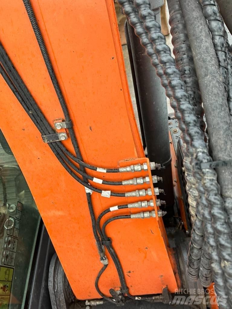 Doosan DX 140 LCR Гусеничні екскаватори