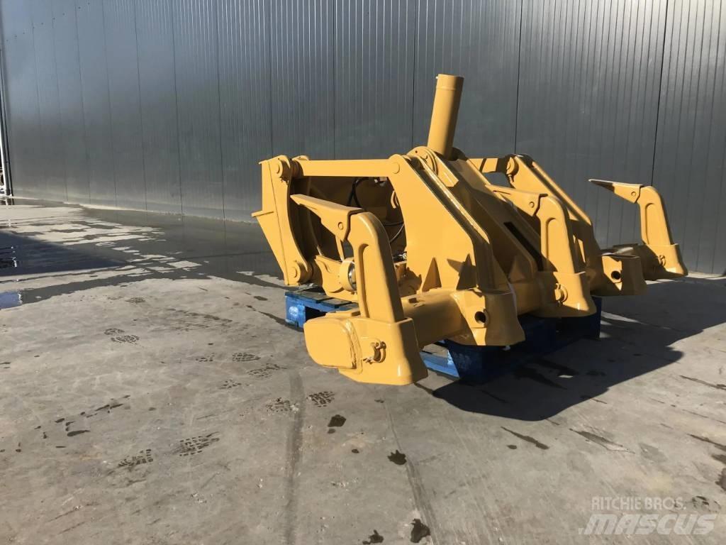 CAT 130G Скарифікатори