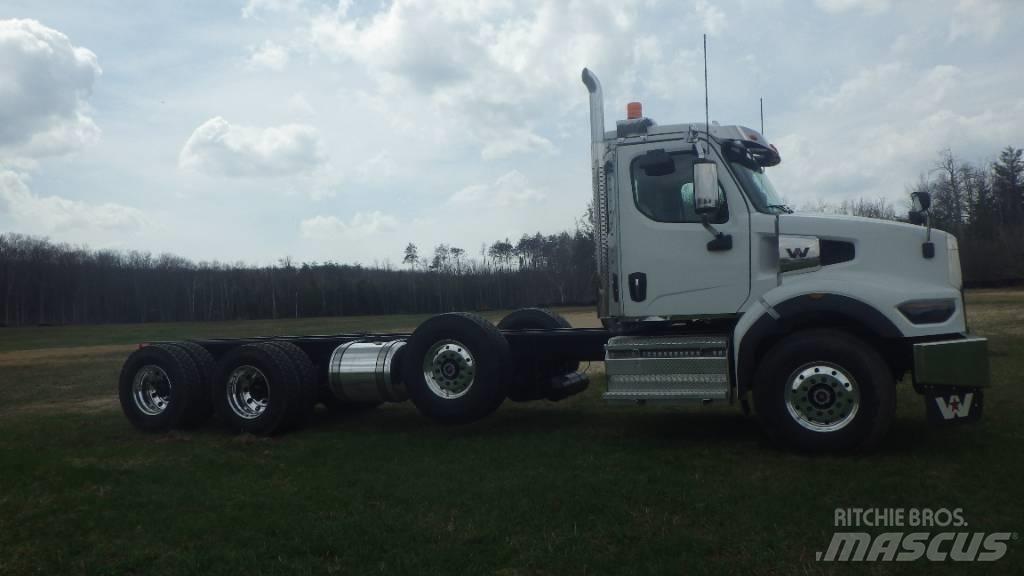 Western Star 49 X Шасі з кабіною
