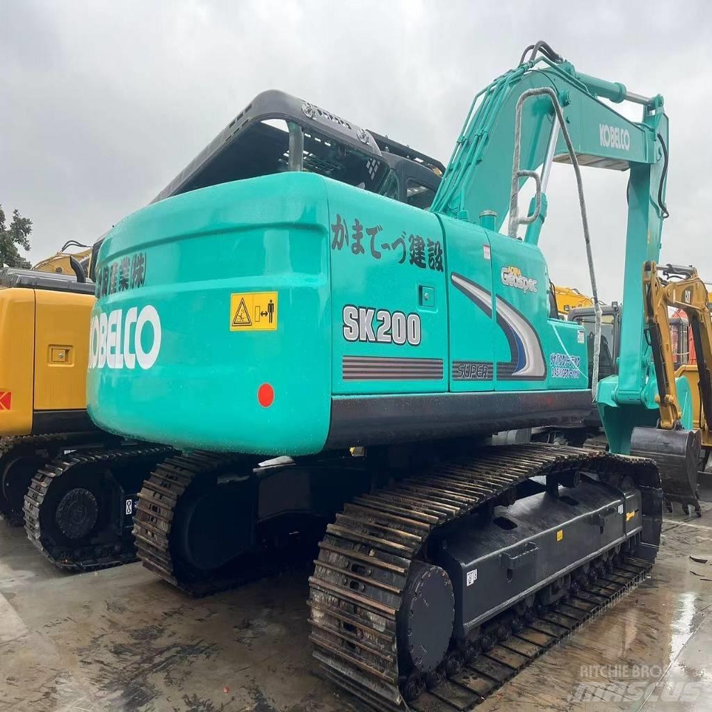 Kobelco SK 200-8 Гусеничні екскаватори