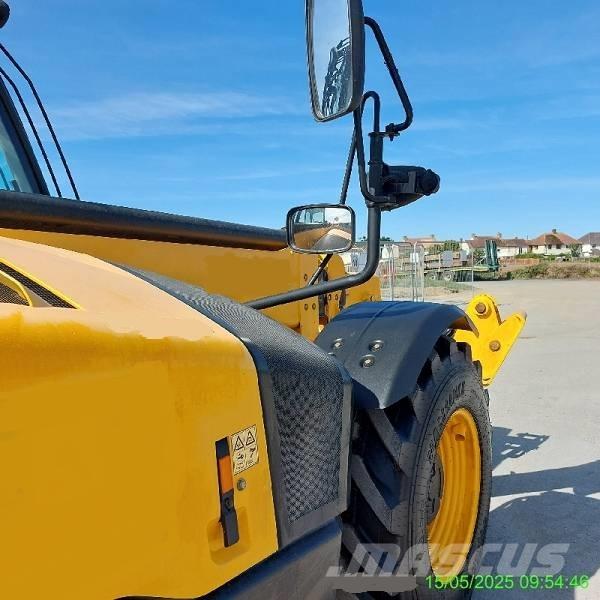JCB 533-105 Телескопічні навантажувачі