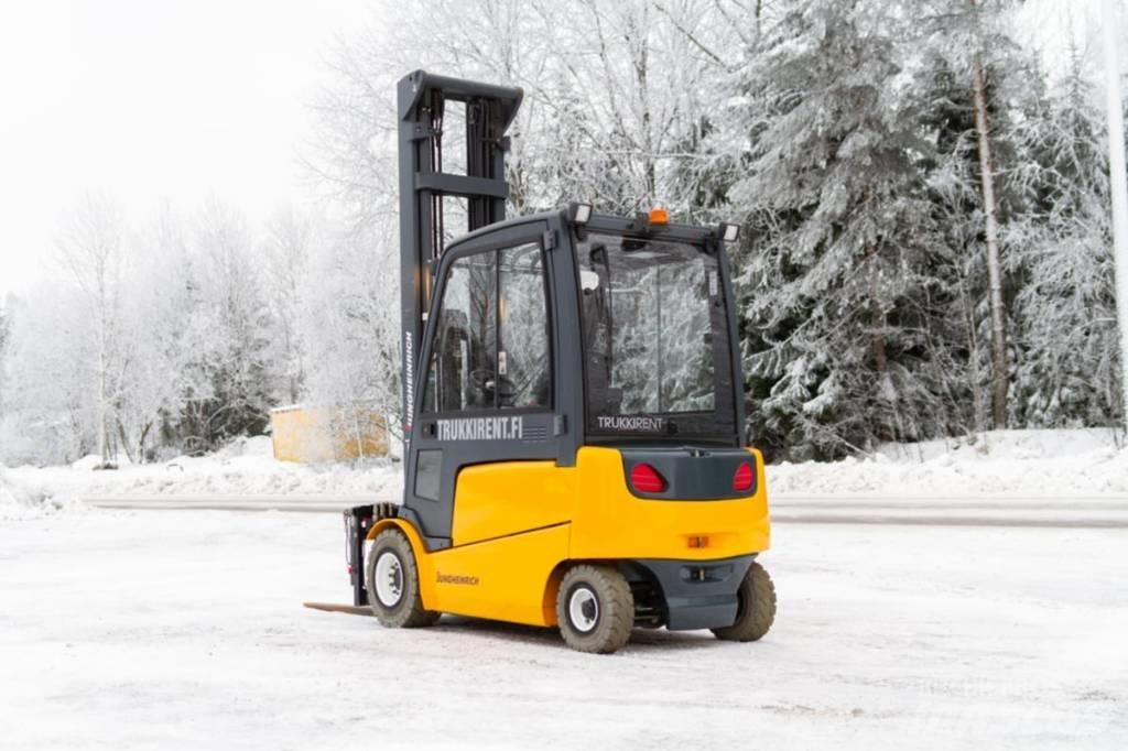 Jungheinrich EFG430 Електронавантажувачі