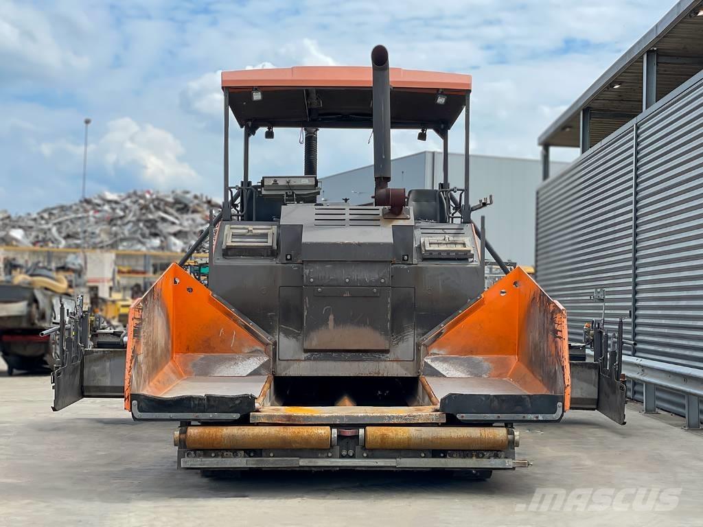 Volvo P7820C Асфальтовкладачі