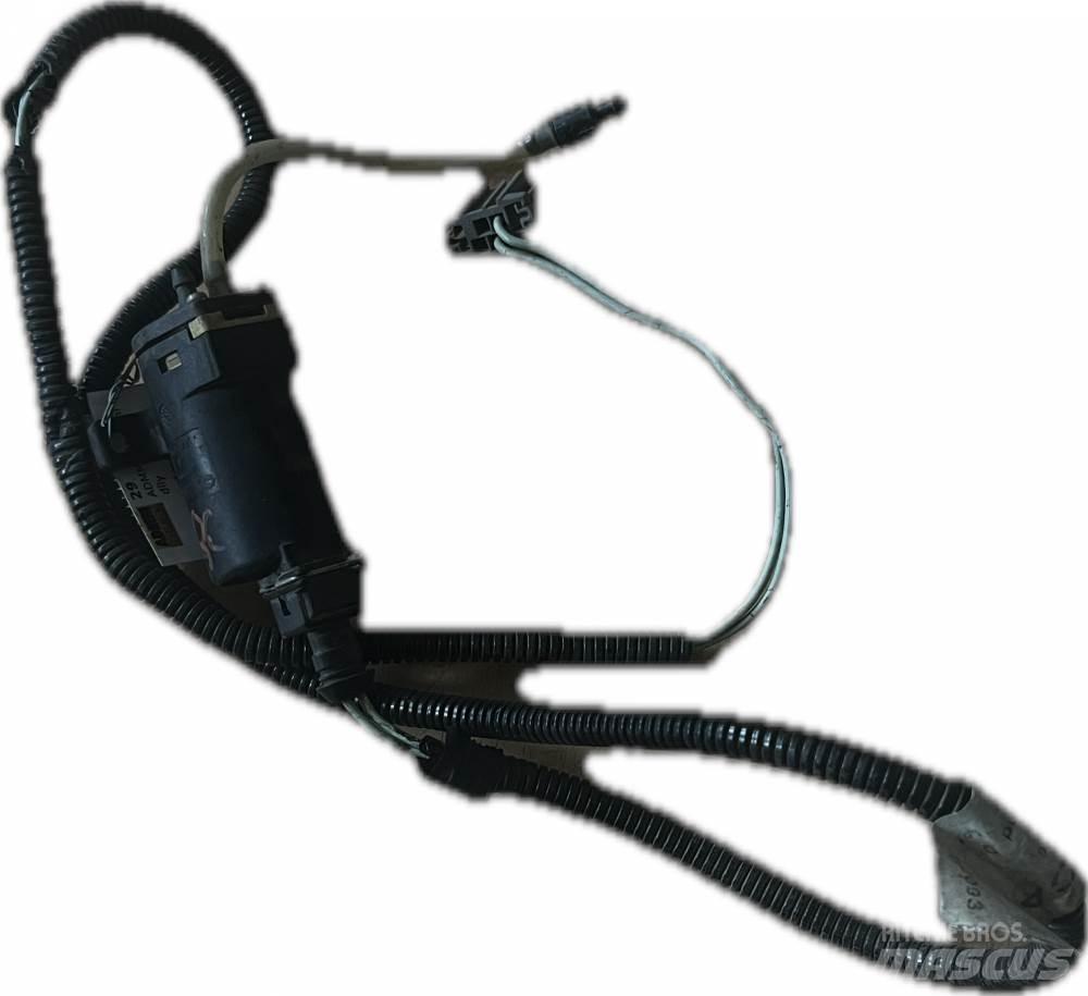  MOTOR OSTŘIKOVAČŮ Двигуни