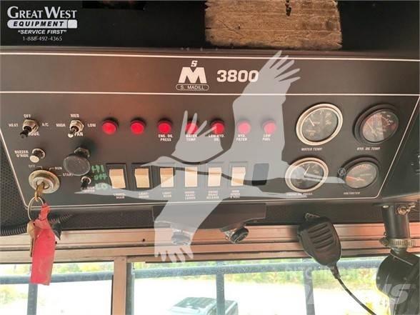 Madill 3800 Лісонавантажувачі