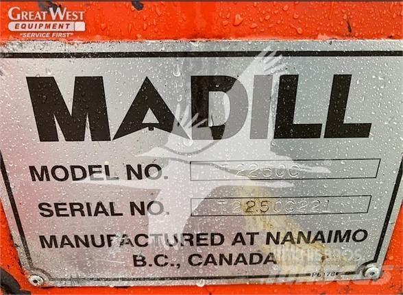 Madill T2250C Валочно-пакетувальні машини