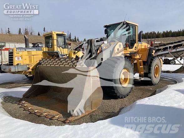 Volvo L220G Фронтальні навантажувачі