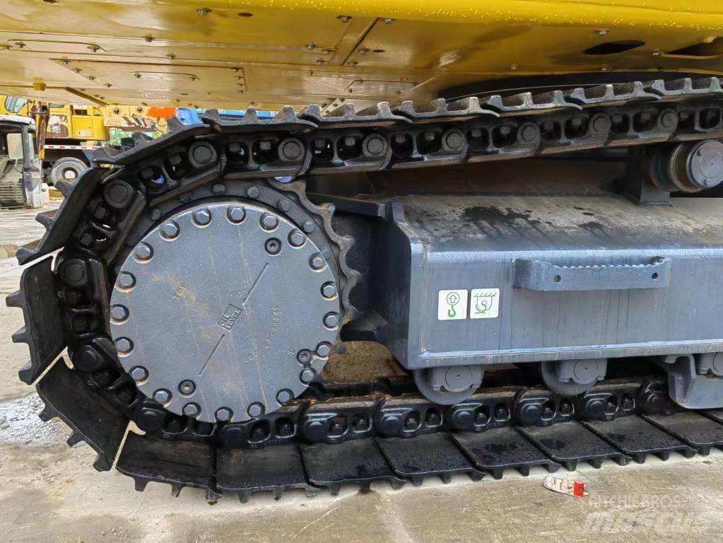 Komatsu PC 300-8 Гусеничні екскаватори
