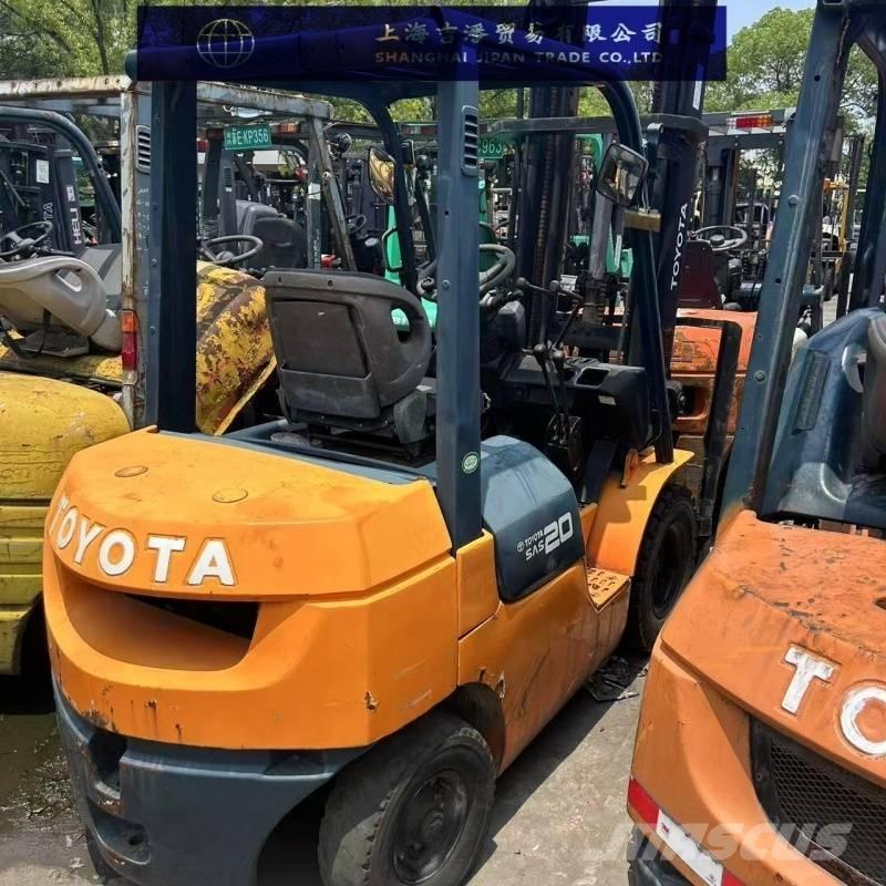 Toyota FGZN20 Дизельні навантажувачі