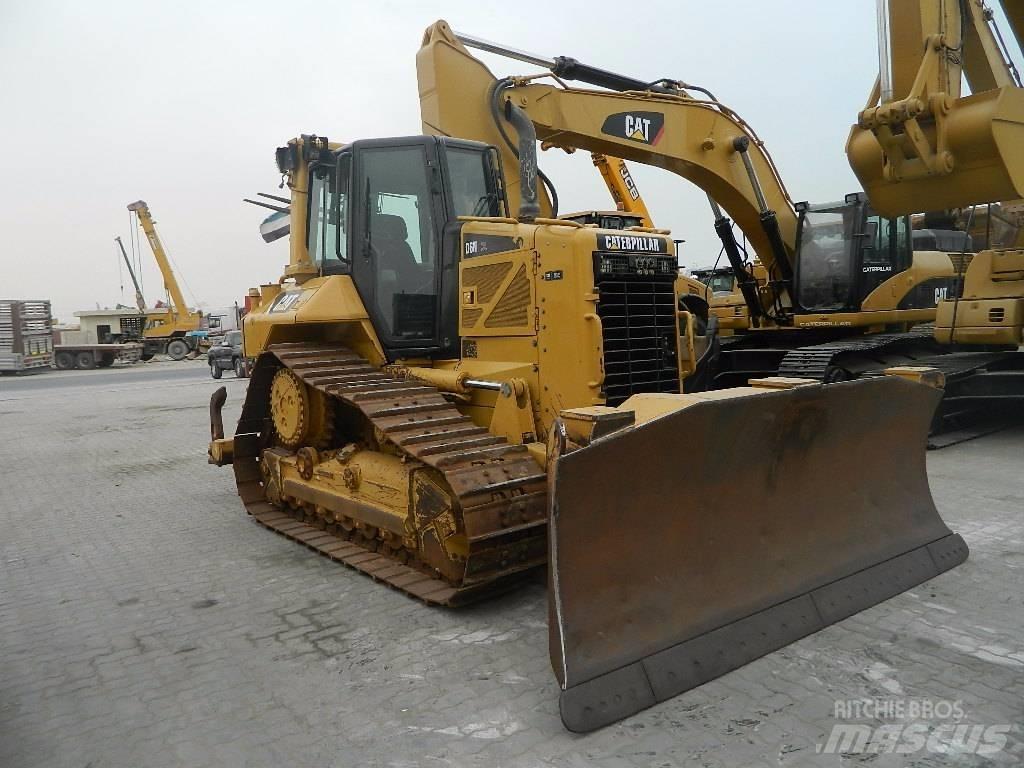 CAT D 6 N XL Гусеничні бульдозери