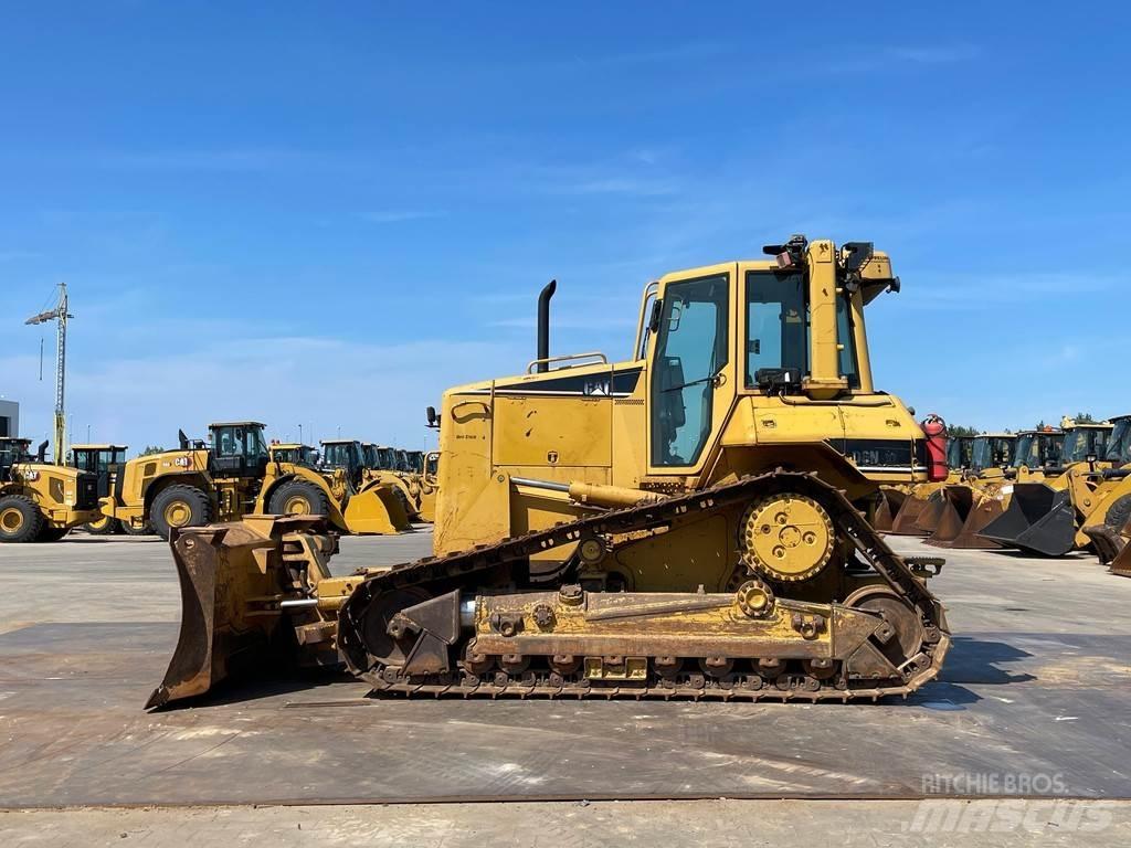 CAT D6N XL Гусеничні бульдозери
