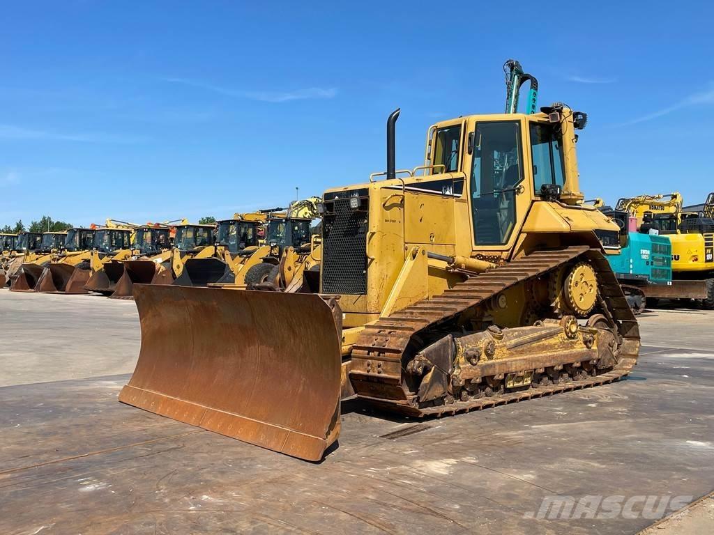 CAT D6N XL Гусеничні бульдозери